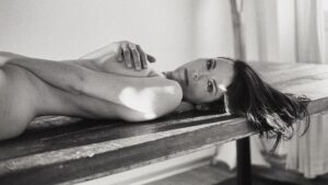 Vincenzo Travino photography - model Akire - Gallery Red Wine in a Sunny Day