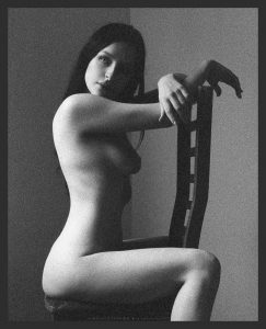 Vincenzo Travino photography - model Quinn Linden - Nude Art Gallery Inside the Dark Beauty
