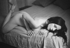 Vincenzo Travino photography - model Quinn Linden - Nude Art Gallery Inside the Dark Beauty