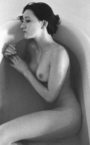 Vincenzo Travino photography - model Klaudia - Nude Art Gallery Black Perla
