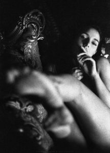 Vincenzo Travino photography - model Hérodiade Chatnoir - Le Coup de Patte du le Chat Noir - Nude Art Gallery