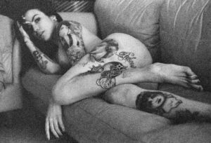 Vincenzo Travino photography - model Giada Rosone - Uncut Gem - Nude Art Gallery